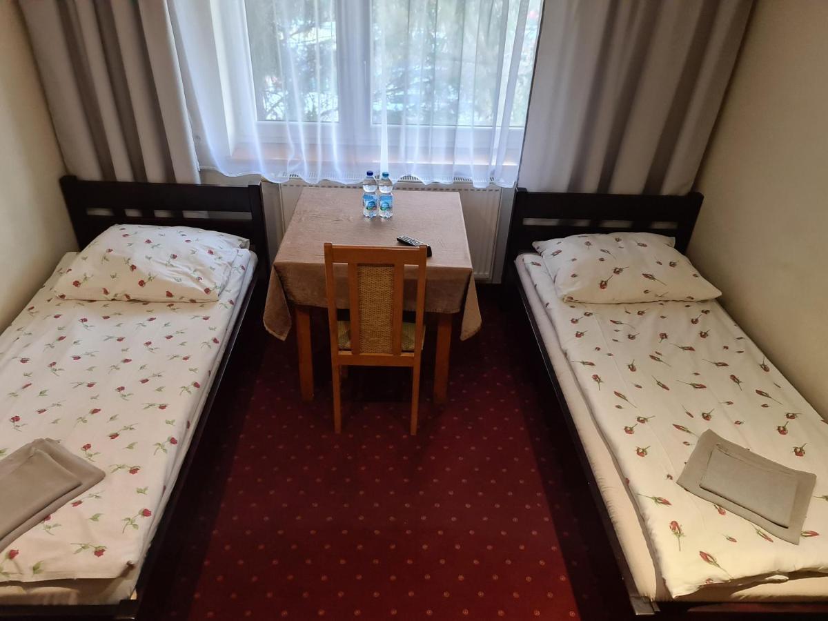 Kamionki Bed and Breakfast Sosnowiec Kamer foto
